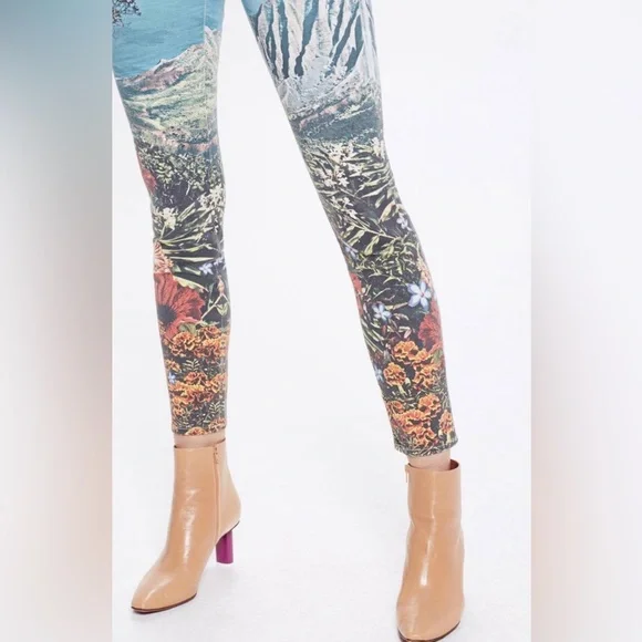 MOTHER High Waisted Looker Ankle Jean A Day In Paradise Like New - Picture 2 of 7